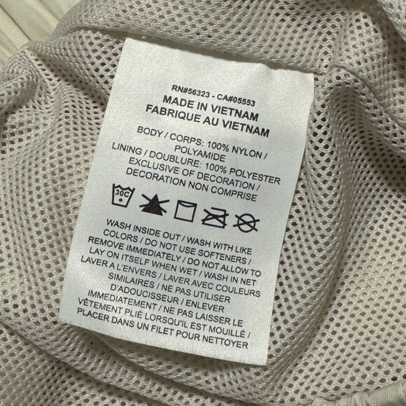 Nike Sportswear Off-White Active Nylon Polyester Athleisure Shorts Size Small - Picture 8 of 10